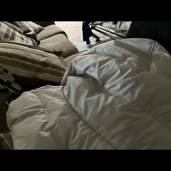 COPY - Jacket light gray sleeveless. Great look. SizeL. Hood . Zipper down& poc… - Picture 9 of 9